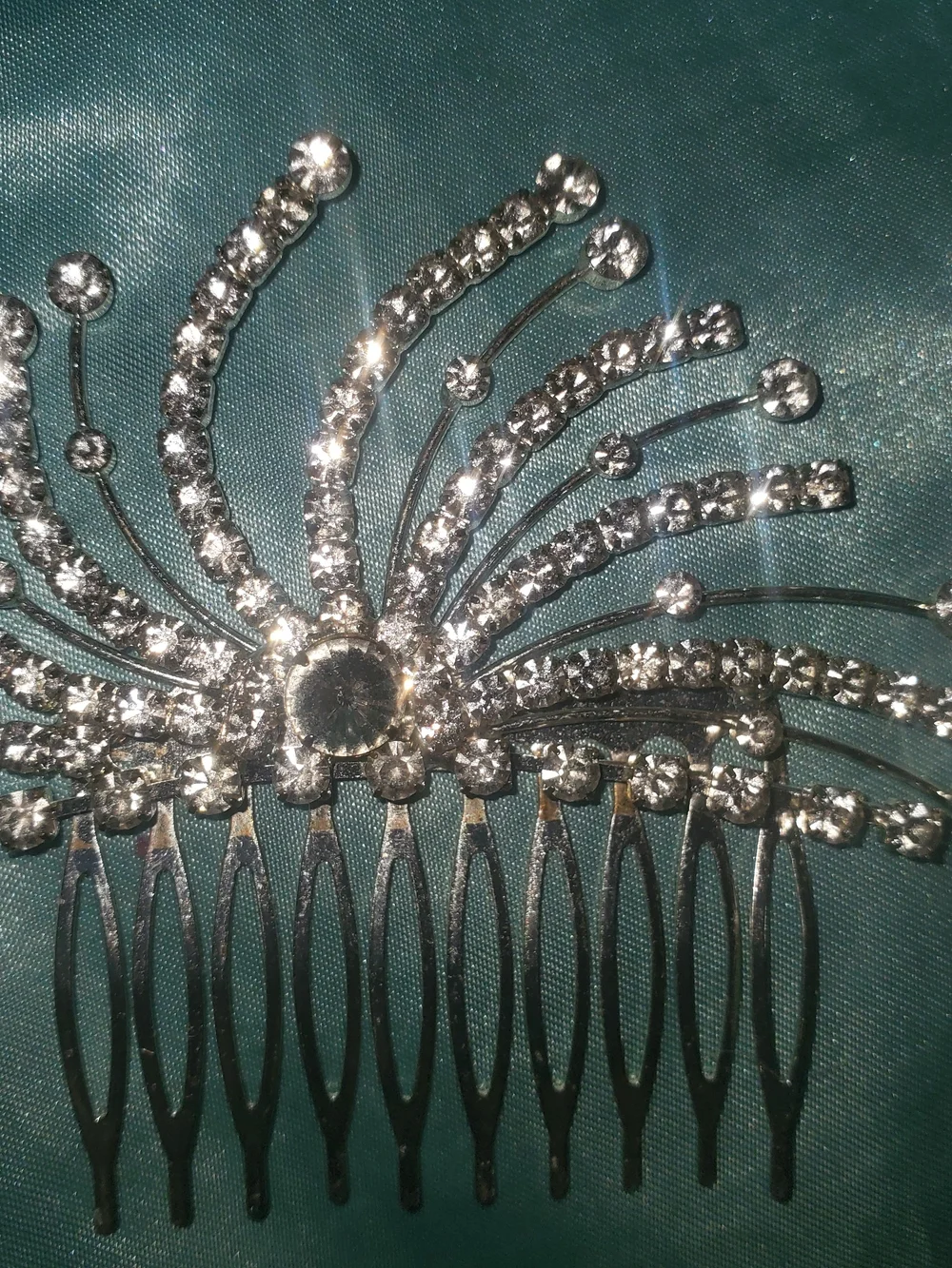 Crystal-Embellished Silver Hair Comb for Women